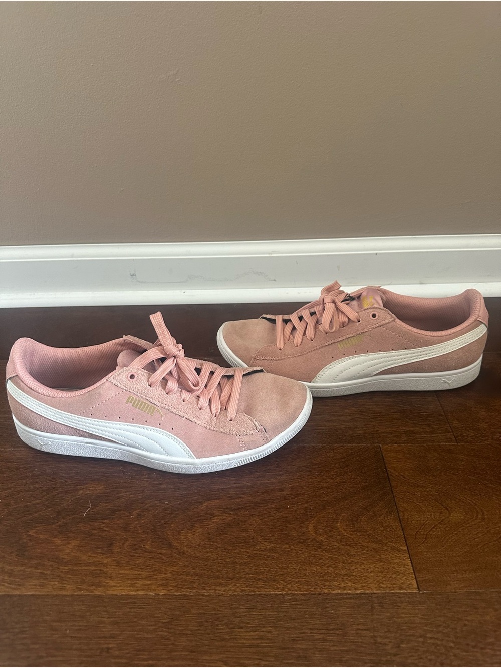 Puma Pink Suede Classic Shoe Size Women’s 8.5